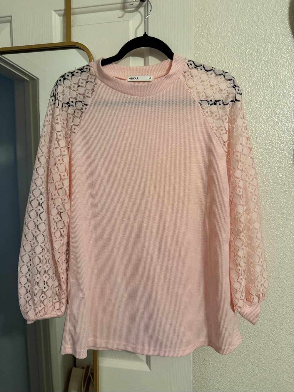 Delicate Lace-Sleeve Crewneck Sweatshirt - Pink